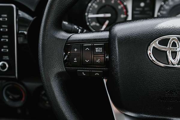 2024 Toyota Hilux SR GUN126R 4X4