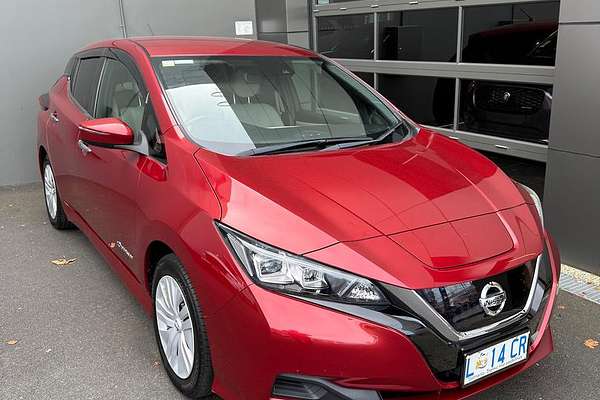2019 Nissan LEAF ZE1