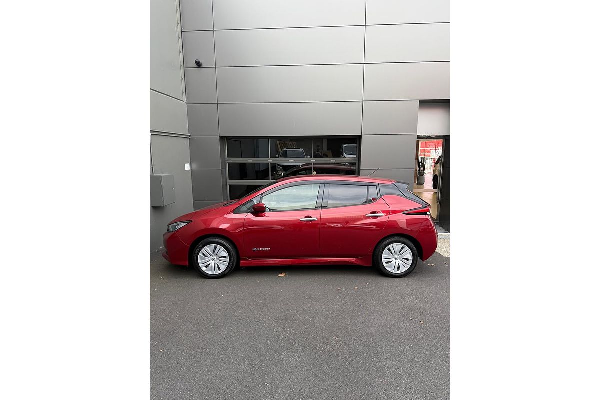 2019 Nissan LEAF ZE1