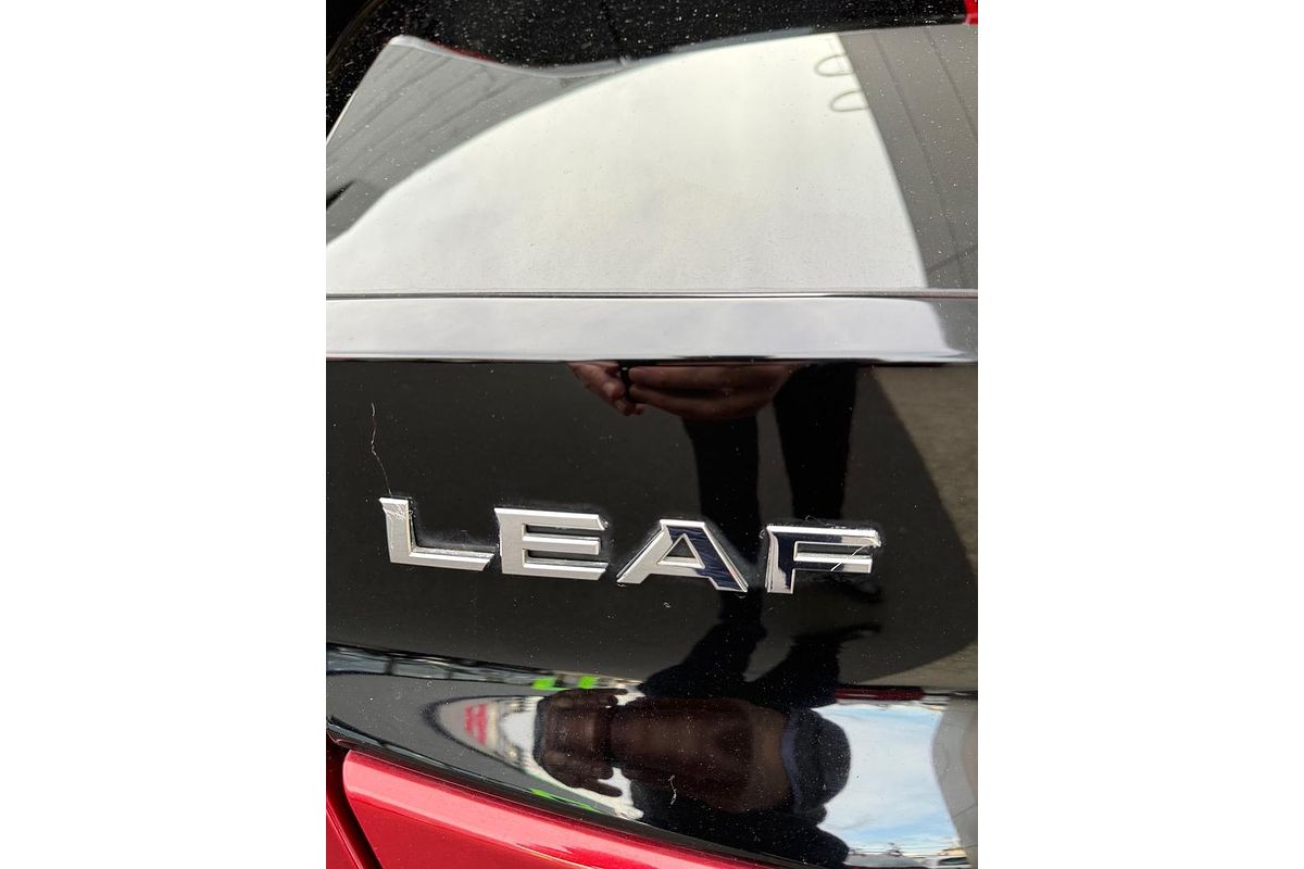2019 Nissan LEAF ZE1