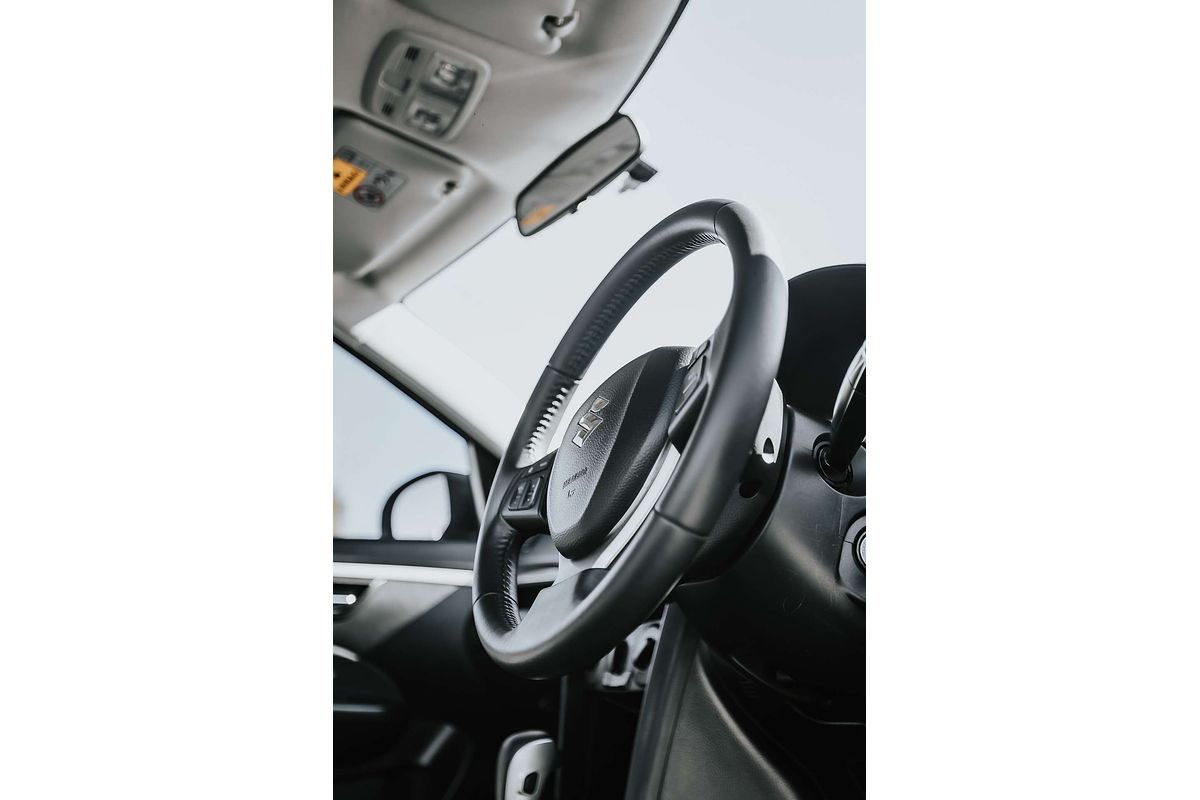 2015 Suzuki Swift GL FZ