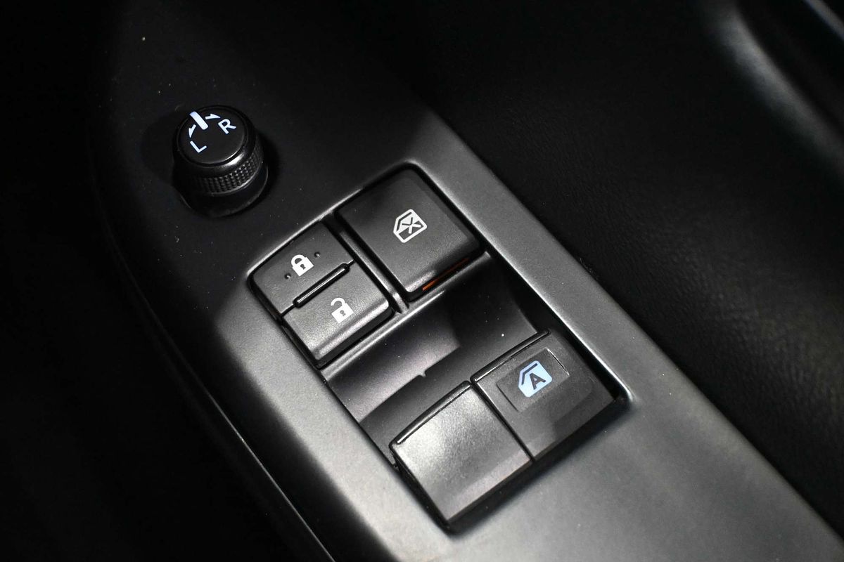 2019 Toyota Hilux Workmate TGN121R Rear Wheel Drive