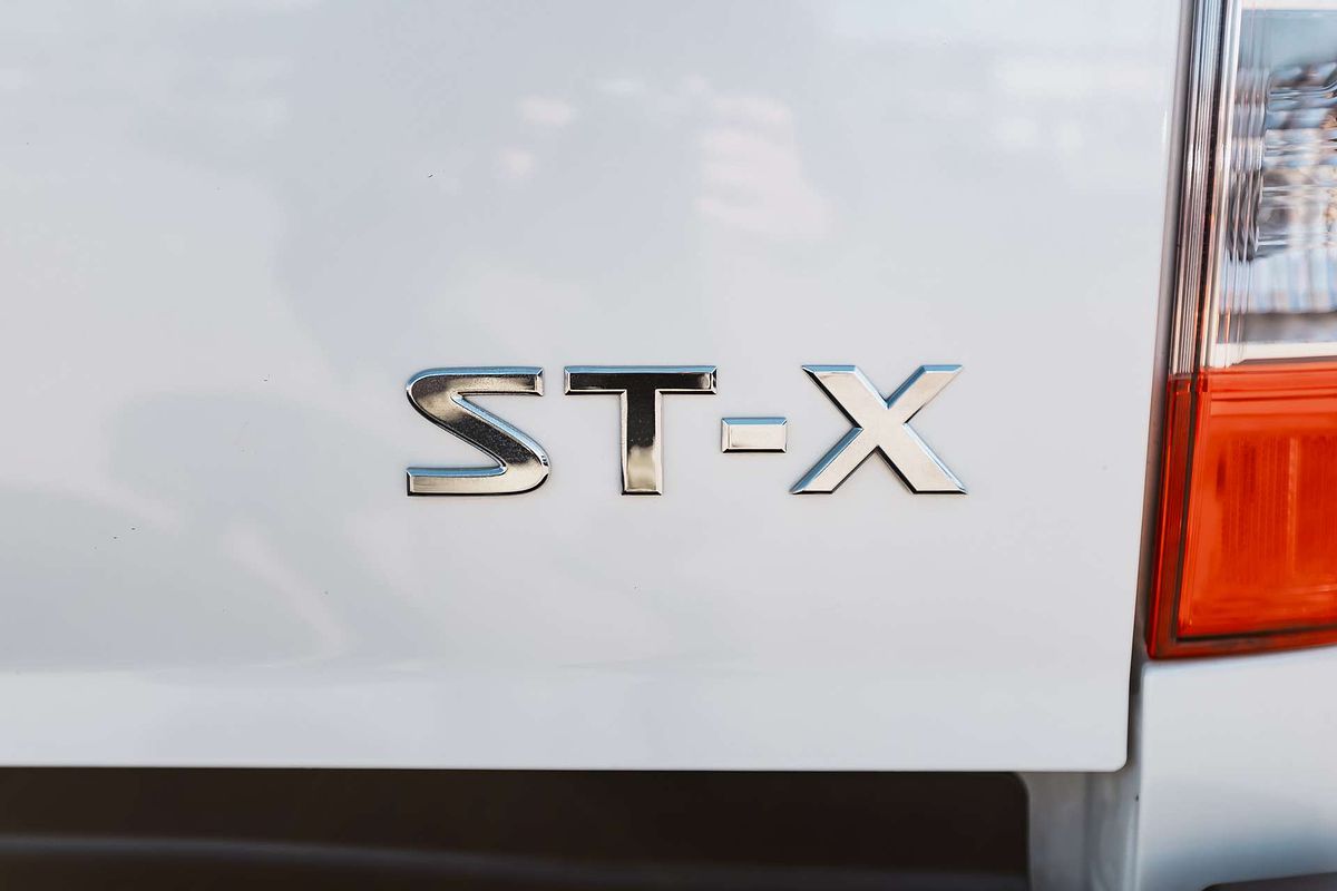 2017 Nissan Navara ST-X D23 Series 2 4X4