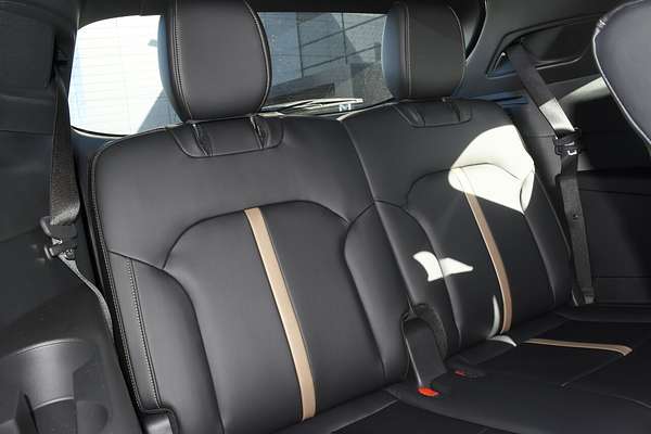 2025 Mazda CX-90 D50e Azami KK