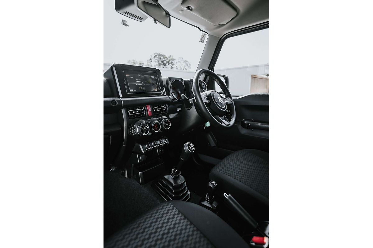 2023 Suzuki Jimny GLX GJ