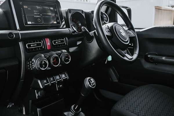 2023 Suzuki Jimny GLX GJ