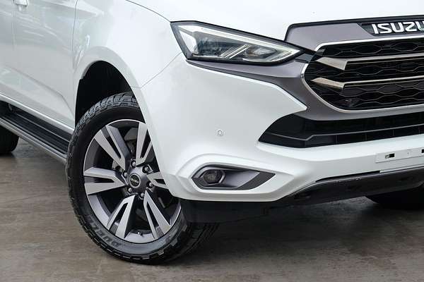 2022 Isuzu MU-X LS-T