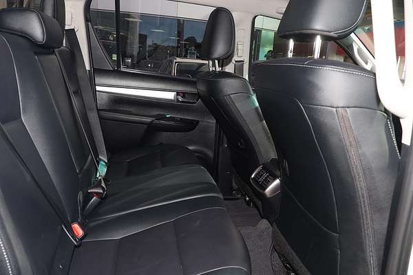 2019 Toyota Hilux SR5 GUN126R 4X4