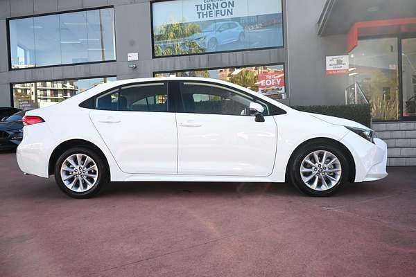 2021 Toyota Corolla SX MZEA12R