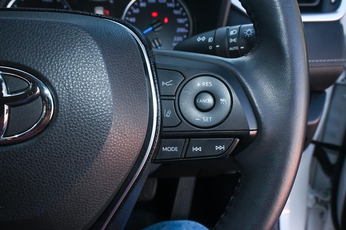 2020 Toyota RAV4 GXL AXAH52R