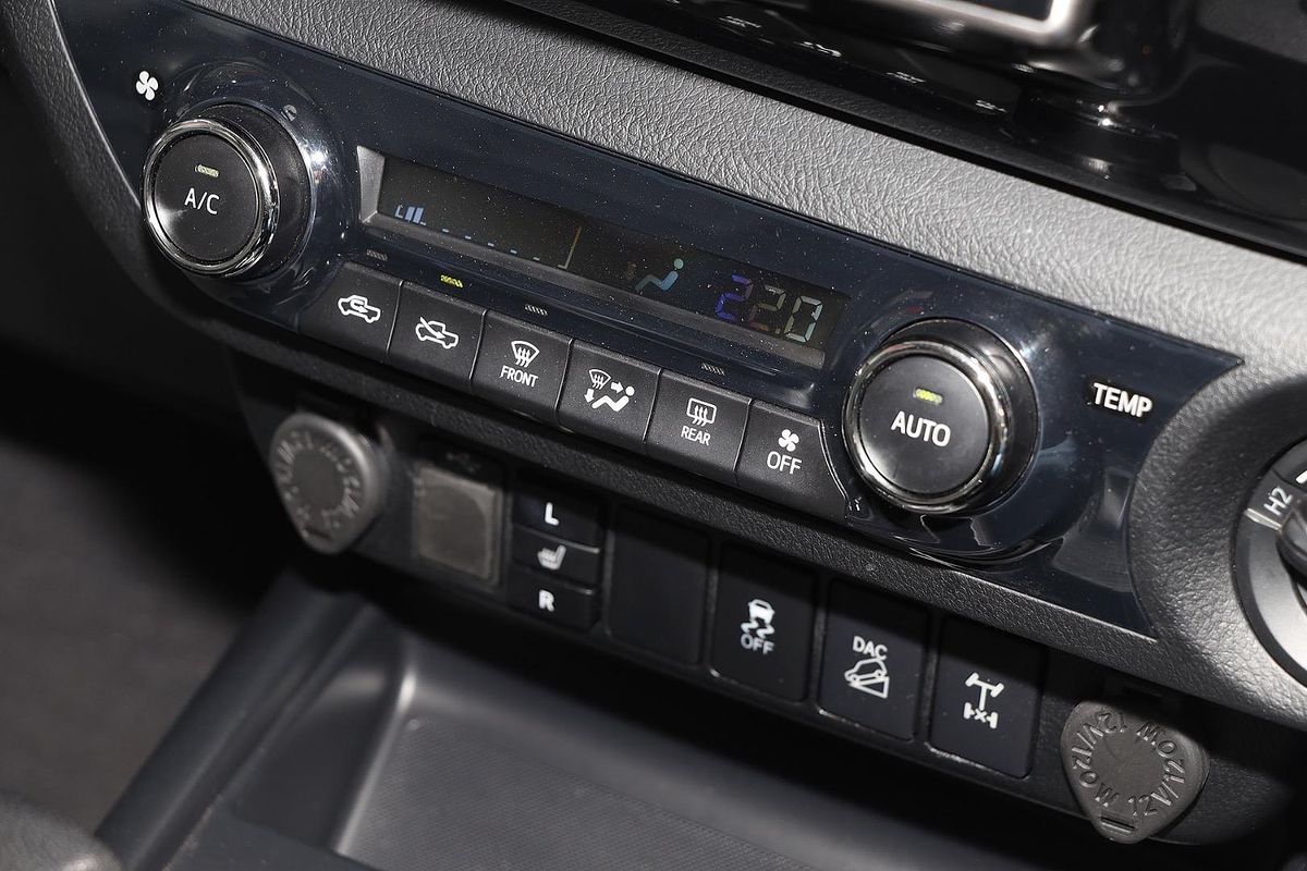 2019 Toyota Hilux SR5 GUN126R 4X4