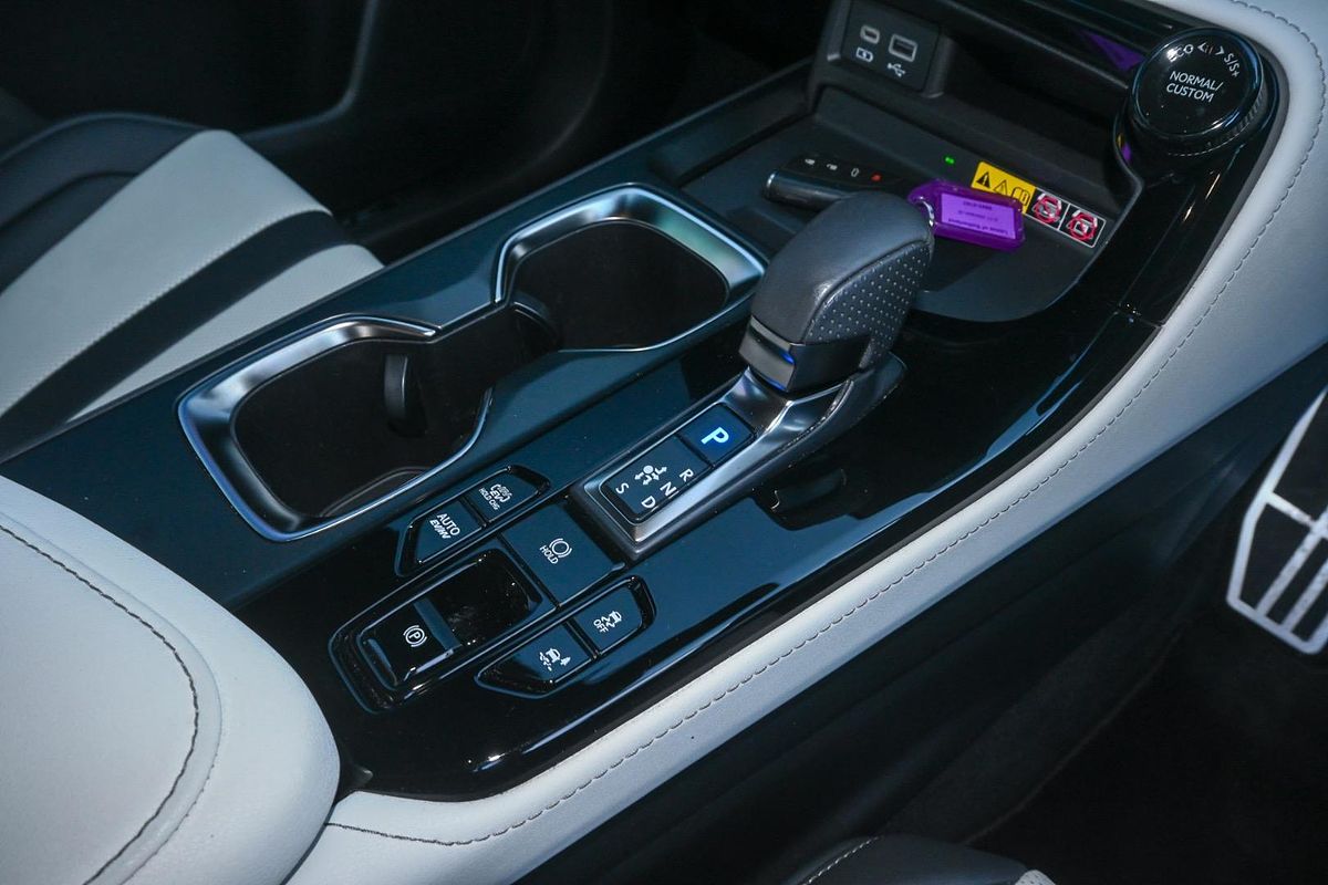 2022 Lexus NX NX450h+ F Sport AAZH26R