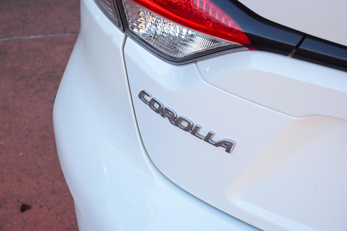 2021 Toyota Corolla SX MZEA12R