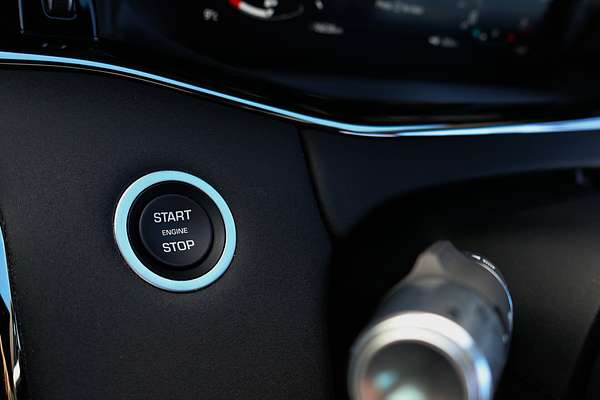 2022 Land Rover Range Rover Evoque P250 R-Dynamic SE L551