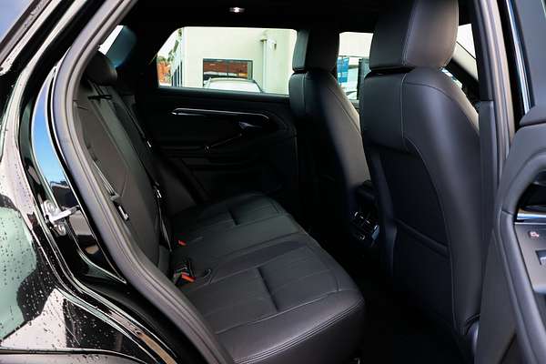 2022 Land Rover Range Rover Evoque P250 R-Dynamic SE L551
