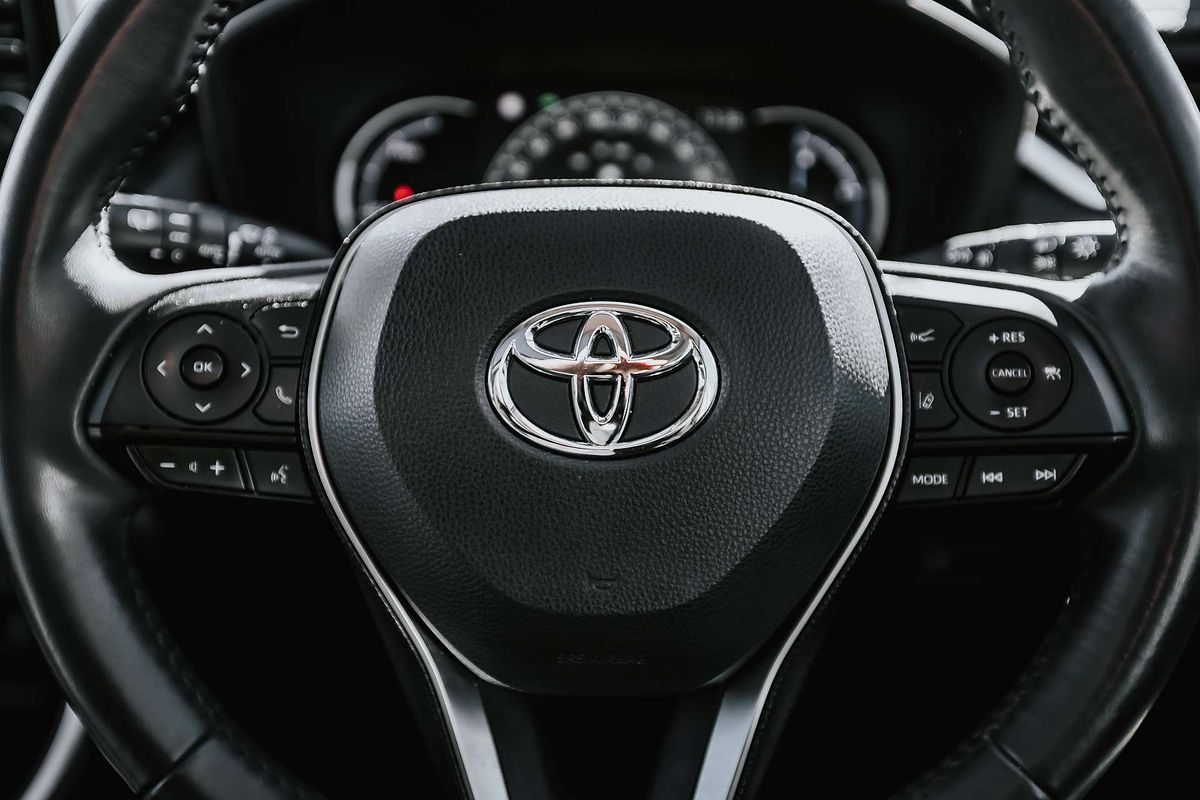 2020 Toyota RAV4 Cruiser AXAH52R