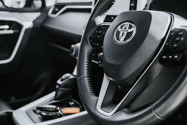 2020 Toyota RAV4 Cruiser AXAH52R
