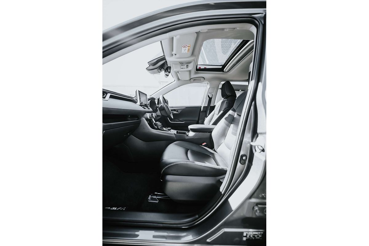 2020 Toyota RAV4 Cruiser AXAH52R