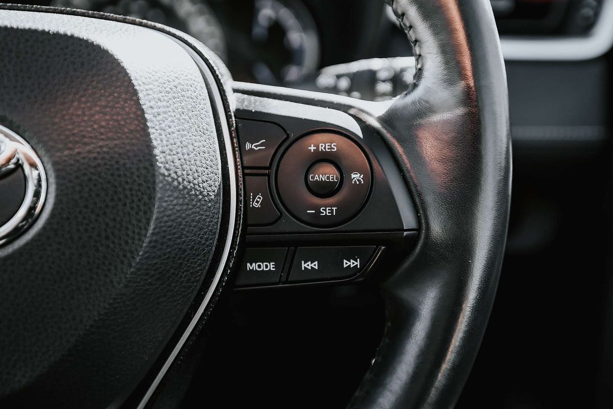 2020 Toyota RAV4 Cruiser AXAH52R