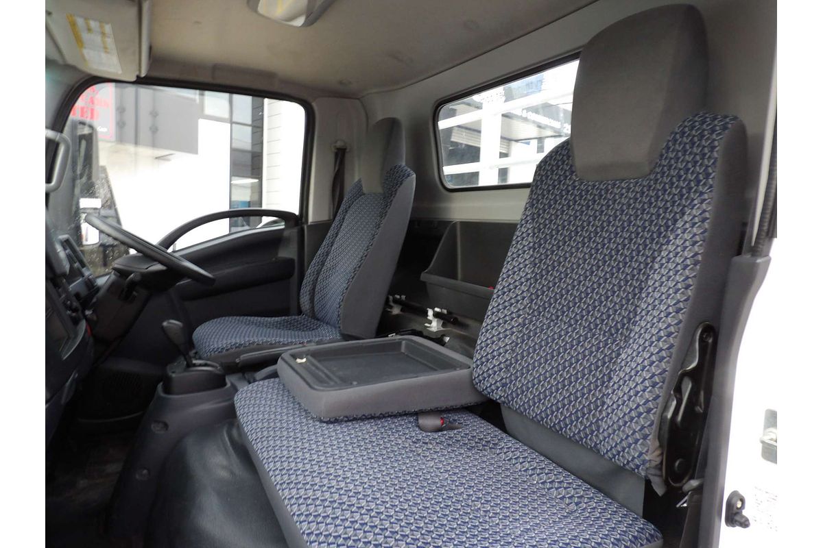 2022 Isuzu N Series NNR 45-150  4x2