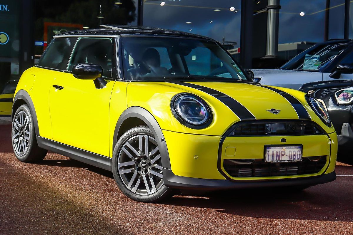 2024 MINI Cooper C Classic F65