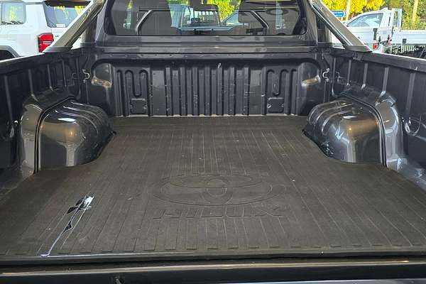 2021 Toyota Hilux SR5 GUN126R