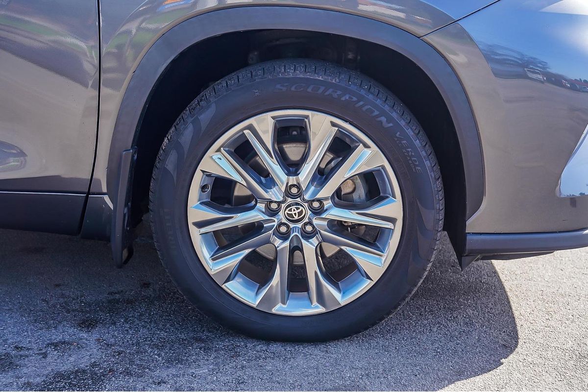 2021 Toyota Kluger Grande GSU70R
