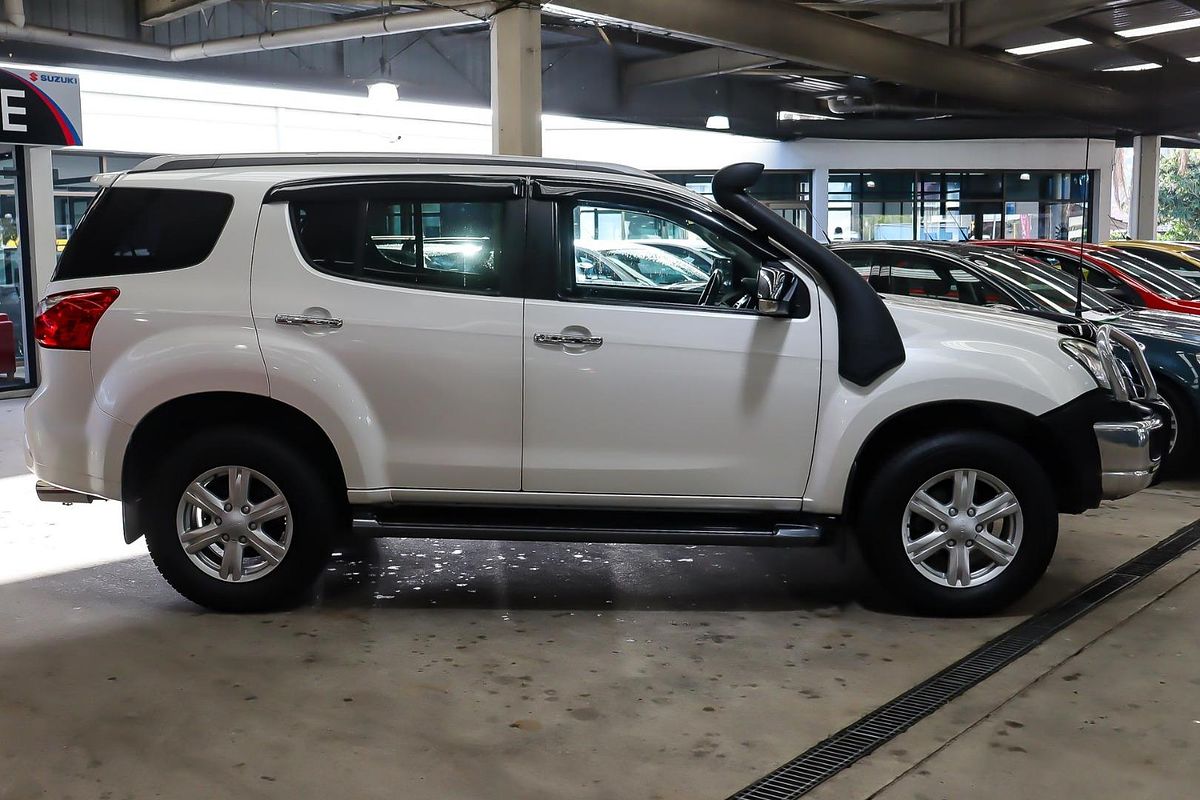 2015 Isuzu MU-X LS-T