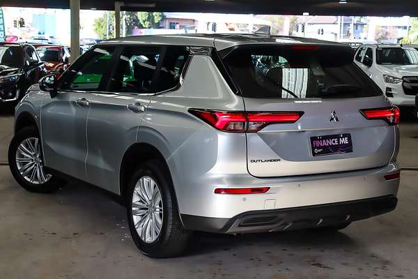 2024 Mitsubishi Outlander ES ZM