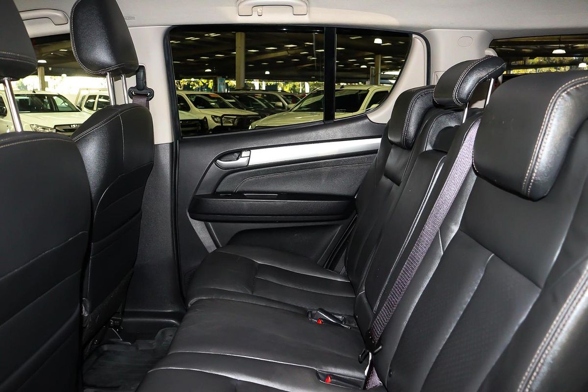 2015 Isuzu MU-X LS-T