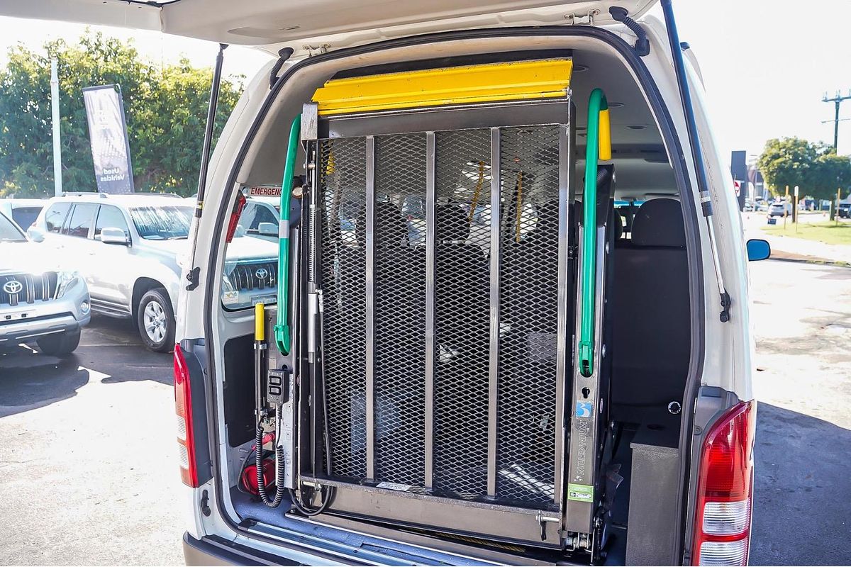 2014 Toyota Hiace Commuter TRH223R