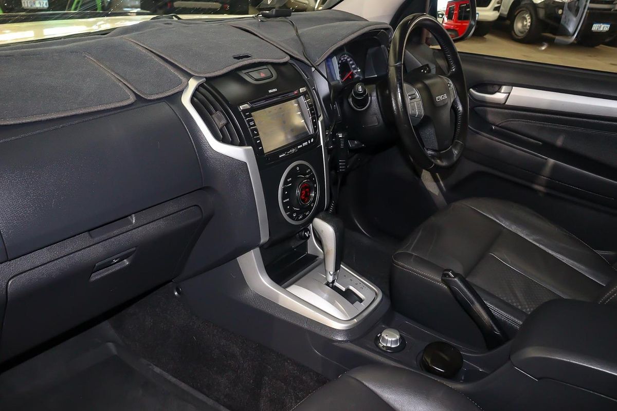 2015 Isuzu MU-X LS-T