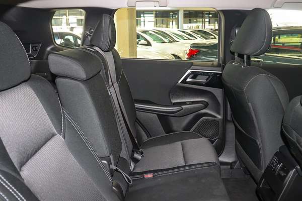 2024 Mitsubishi Outlander ES ZM