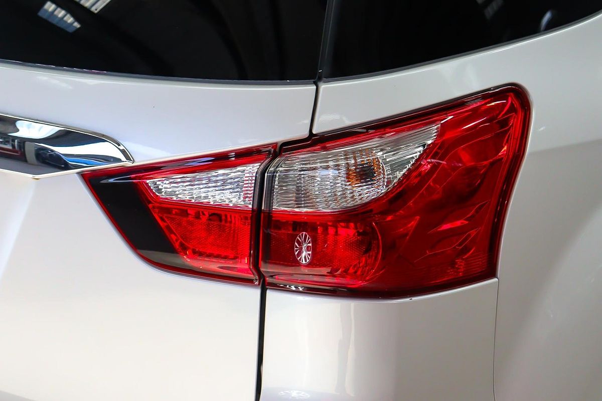 2015 Isuzu MU-X LS-T