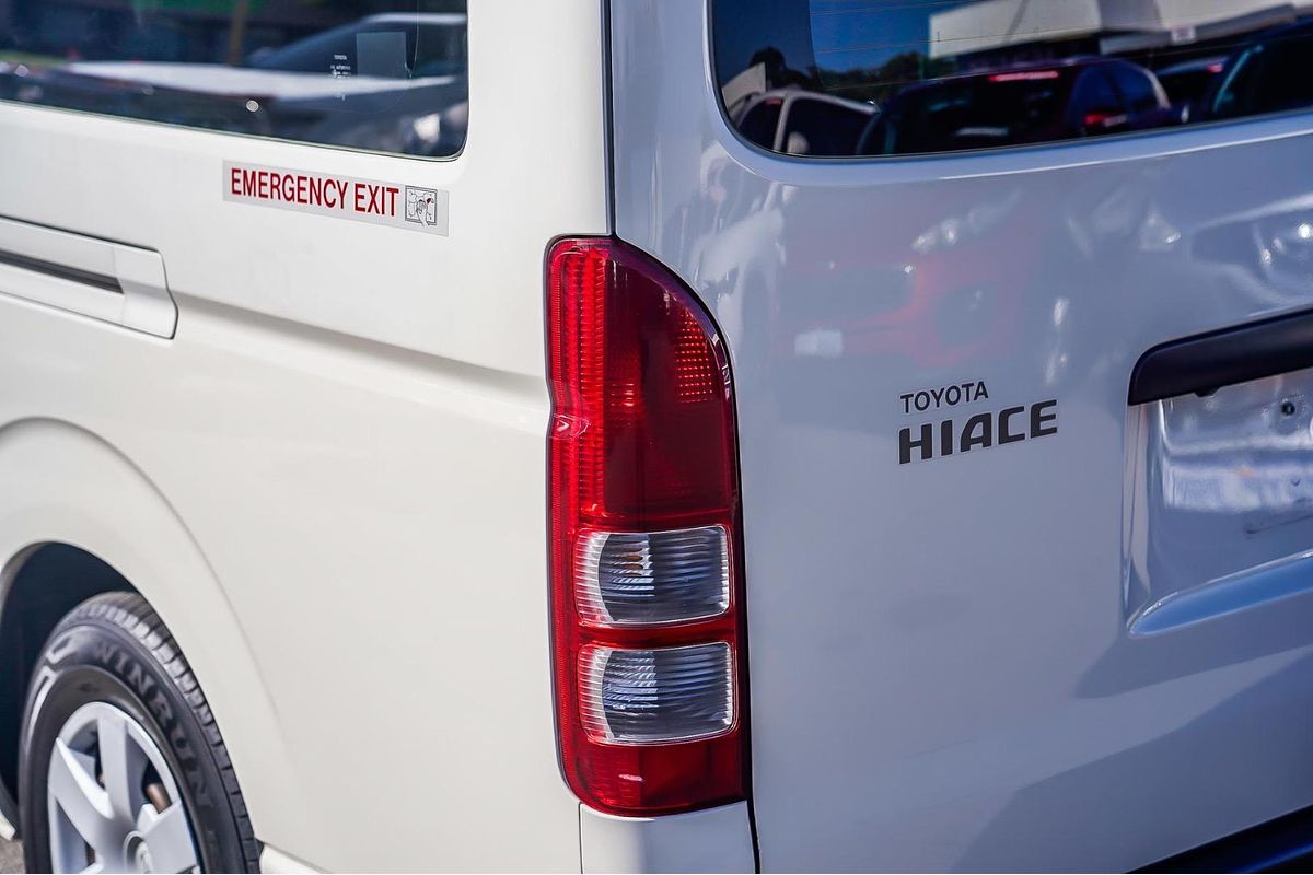2014 Toyota Hiace Commuter TRH223R