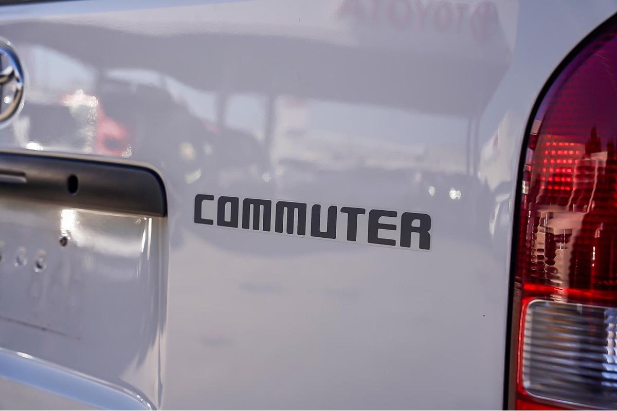 2014 Toyota Hiace Commuter TRH223R