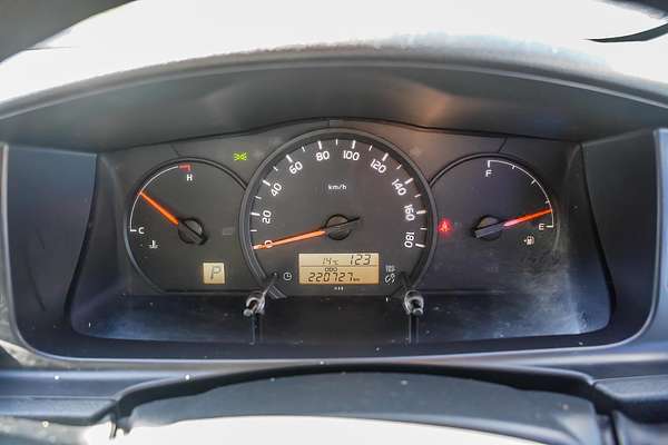 2014 Toyota Hiace Commuter TRH223R