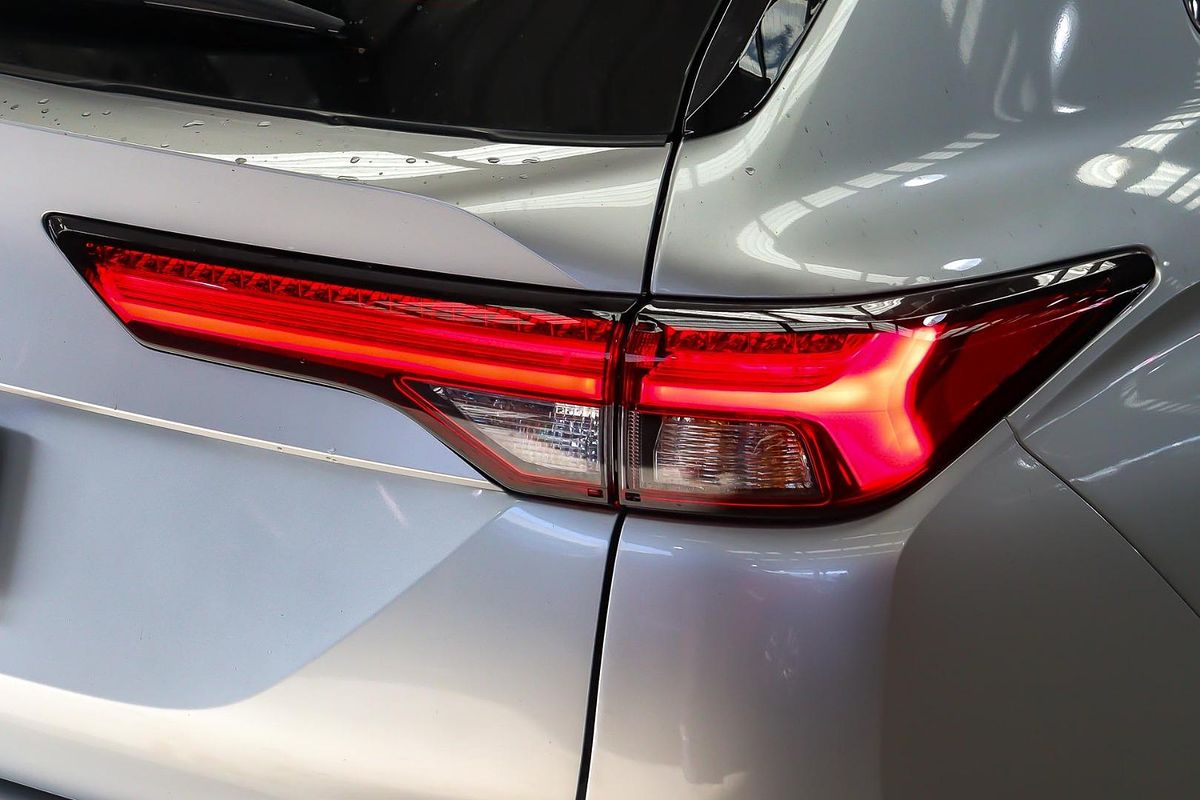 2024 Mitsubishi Outlander ES ZM