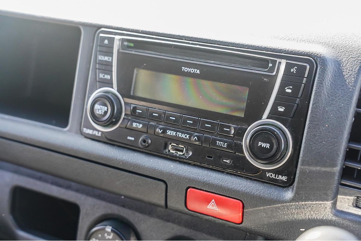 2014 Toyota Hiace Commuter TRH223R