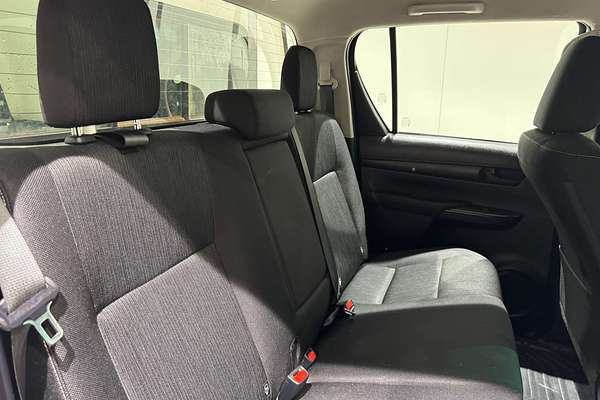 2022 Toyota Hilux Hilux 4x4 SR 2.8L T Diesel Automatic Double Cab C/C GUN126R 4X4