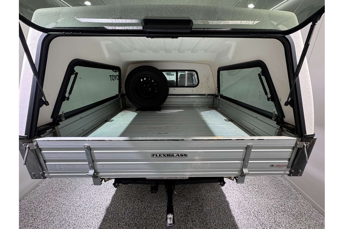 2022 Toyota Hilux Hilux 4x4 SR 2.8L T Diesel Automatic Double Cab C/C GUN126R 4X4