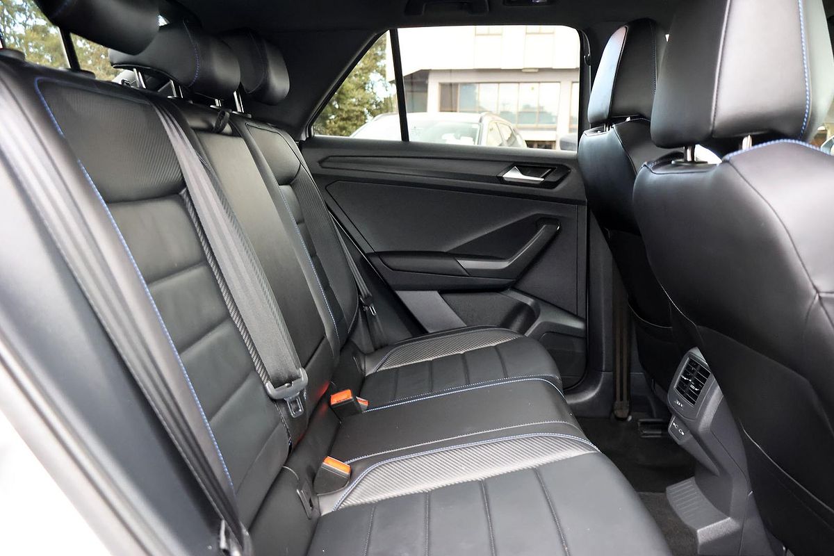 2023 Volkswagen T-Roc R D11