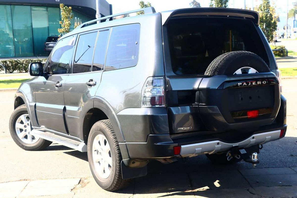 2021 Mitsubishi Pajero GLX NX