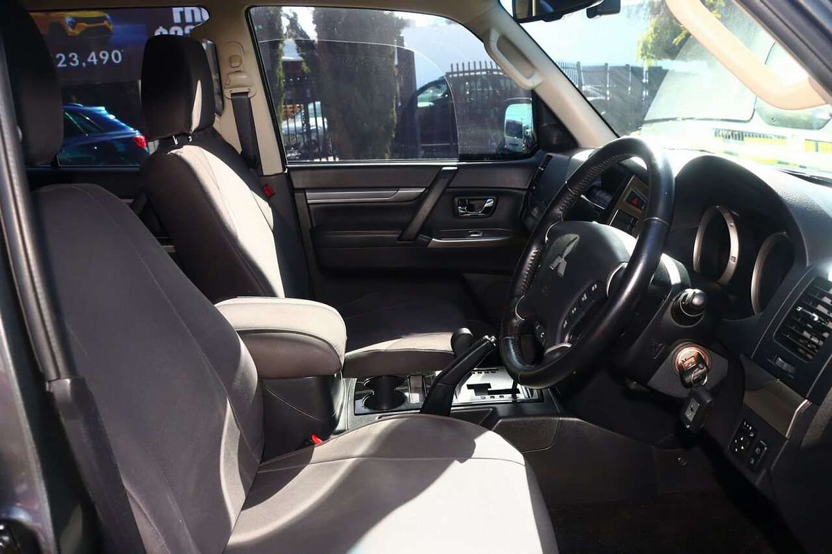 2021 Mitsubishi Pajero GLX NX