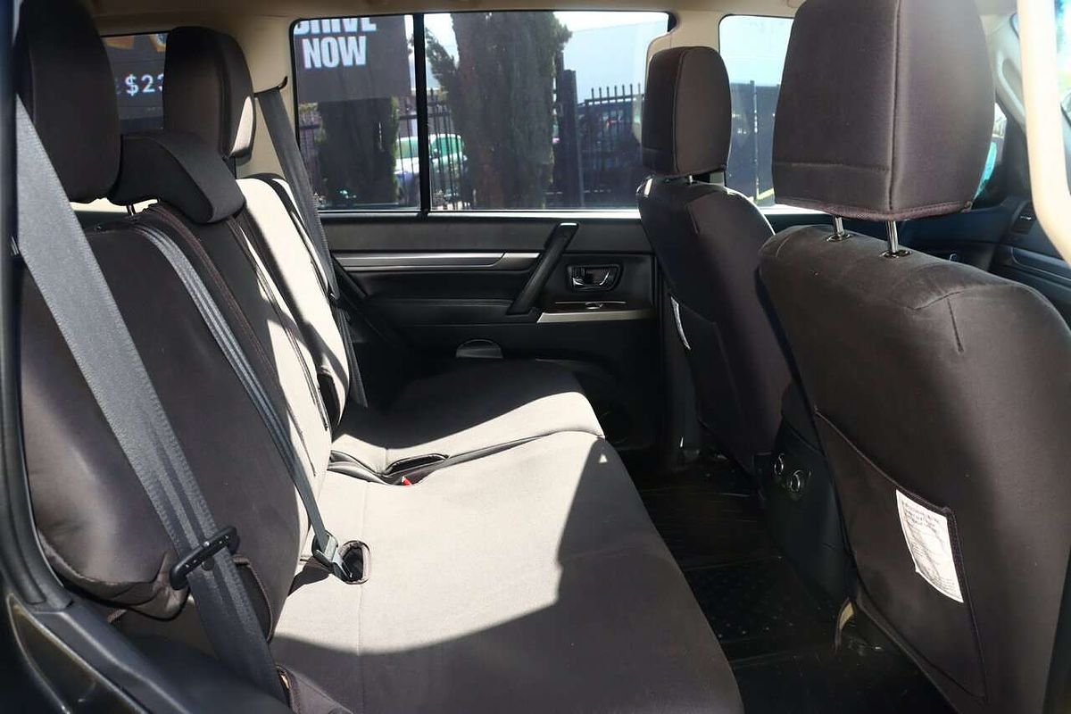 2021 Mitsubishi Pajero GLX NX