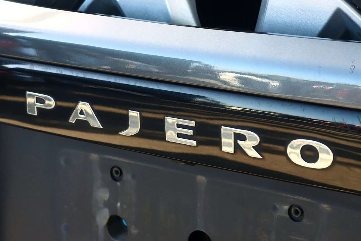 2021 Mitsubishi Pajero GLX NX