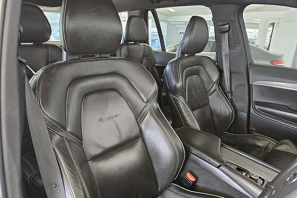2016 Volvo XC90 D5 R-Design