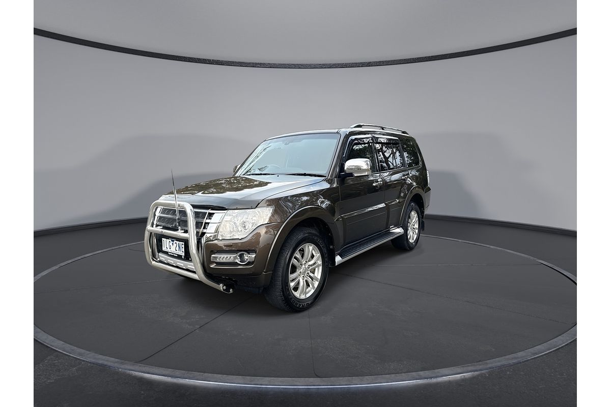 2017 Mitsubishi Pajero GLS NX