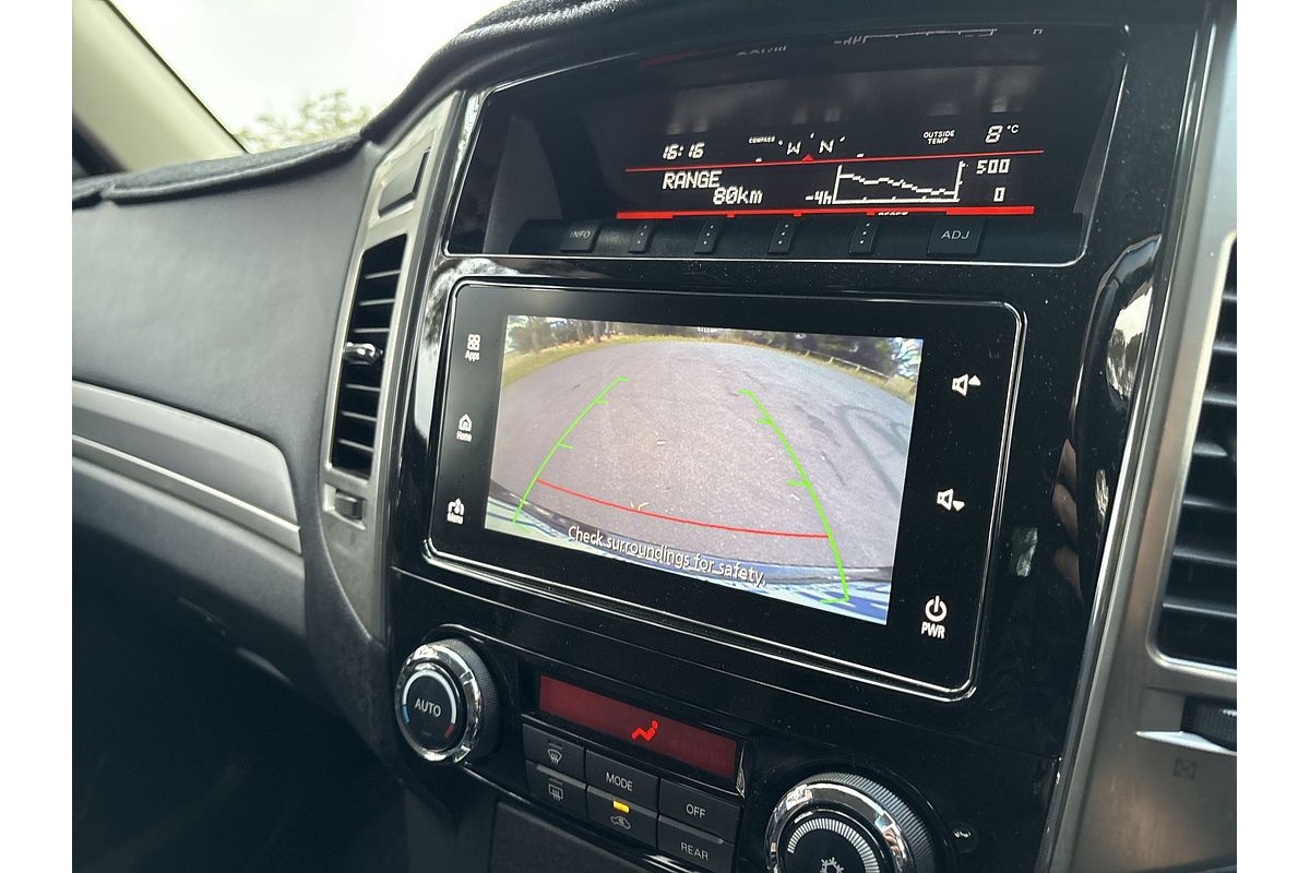 2017 Mitsubishi Pajero GLS NX