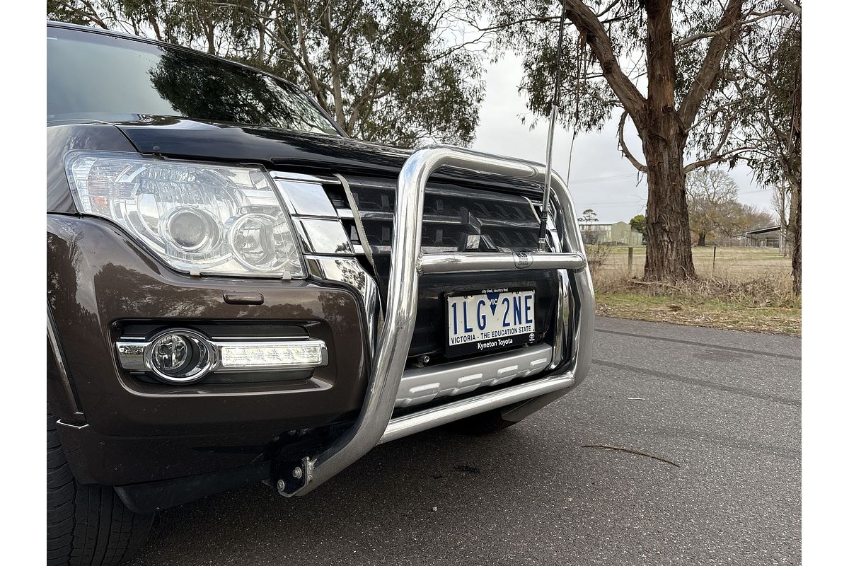2017 Mitsubishi Pajero GLS NX
